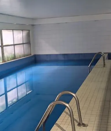 Apartment Esprit Vintage Avec Piscine, Proche Du Metro Paris