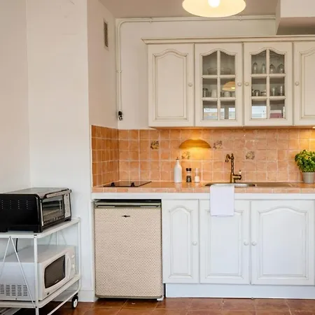 Appartement Esprit Vintage Avec Piscine, Proche Du Métro