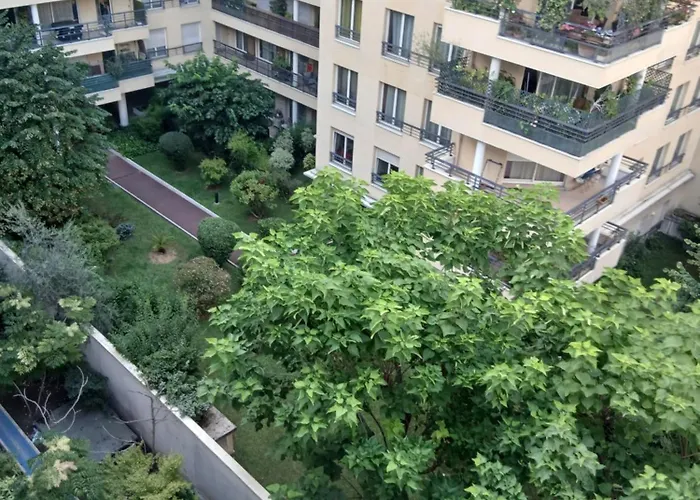 Appartement Esprit Vintage Avec Piscine, Proche Du Métro