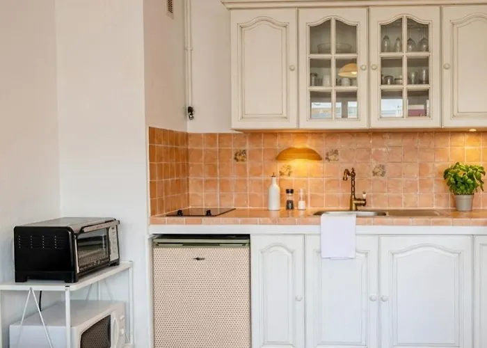 Appartement Esprit Vintage Avec Piscine, Proche Du Métro